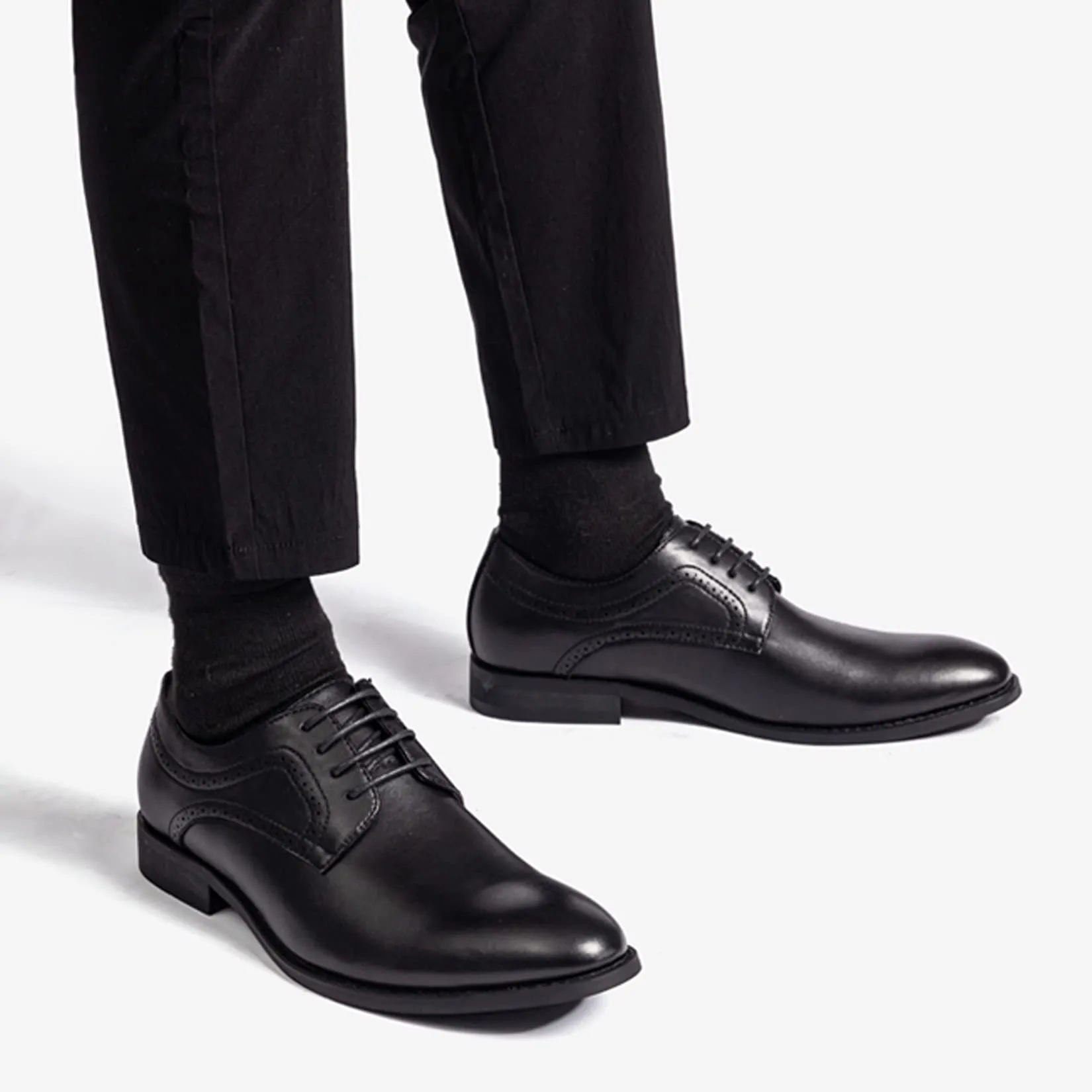 AMAPO Classic Men’s Oxford Dress Shoes